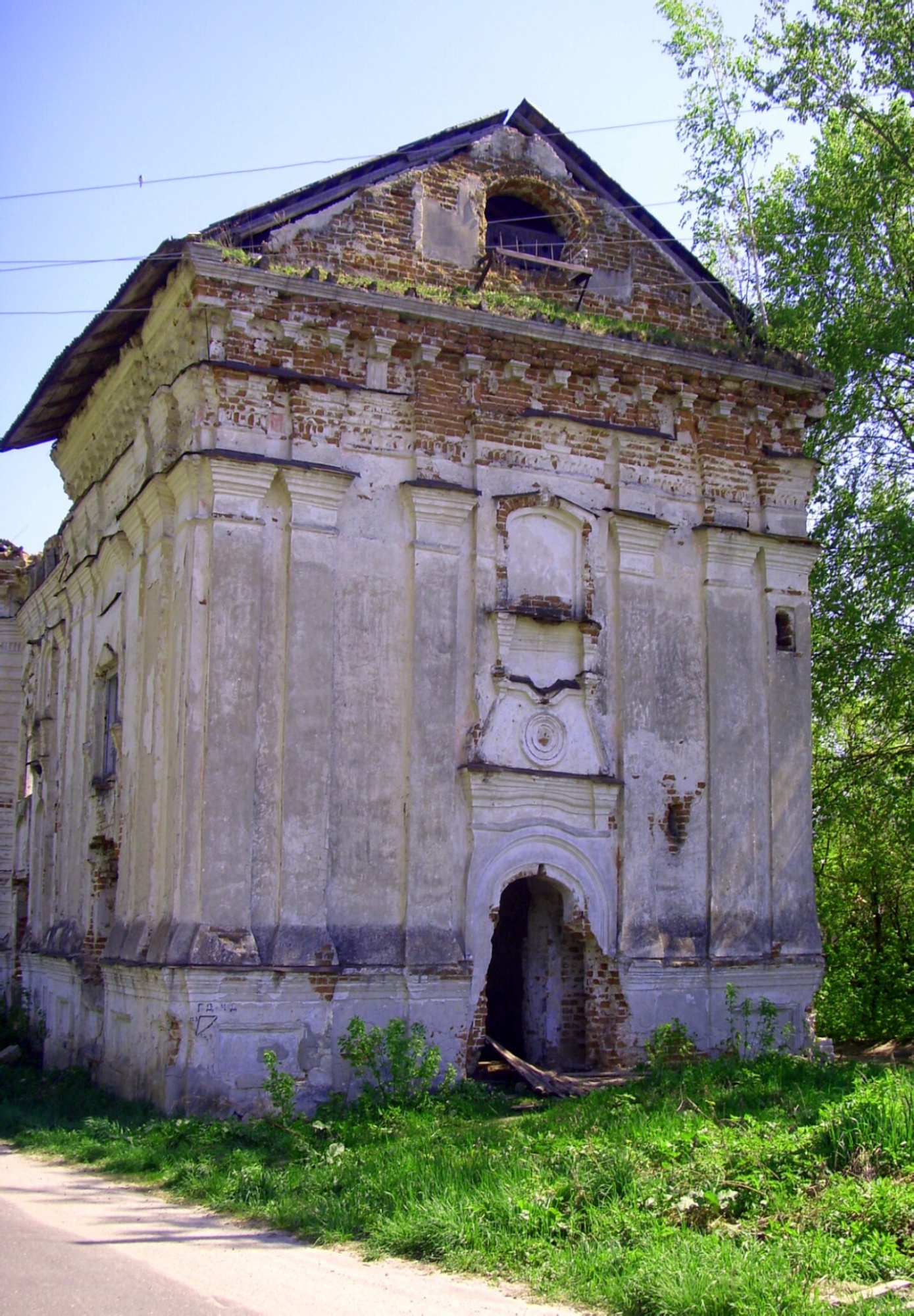 Церковь Преображения Господня в селе Хотылёво