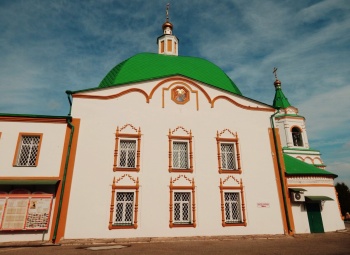 Церковь Феодора Стратилата в Свято-Троицком мужском монастыре города Чебоксары