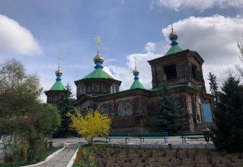 Свято-Троицкая православная церковь в городе Каракол