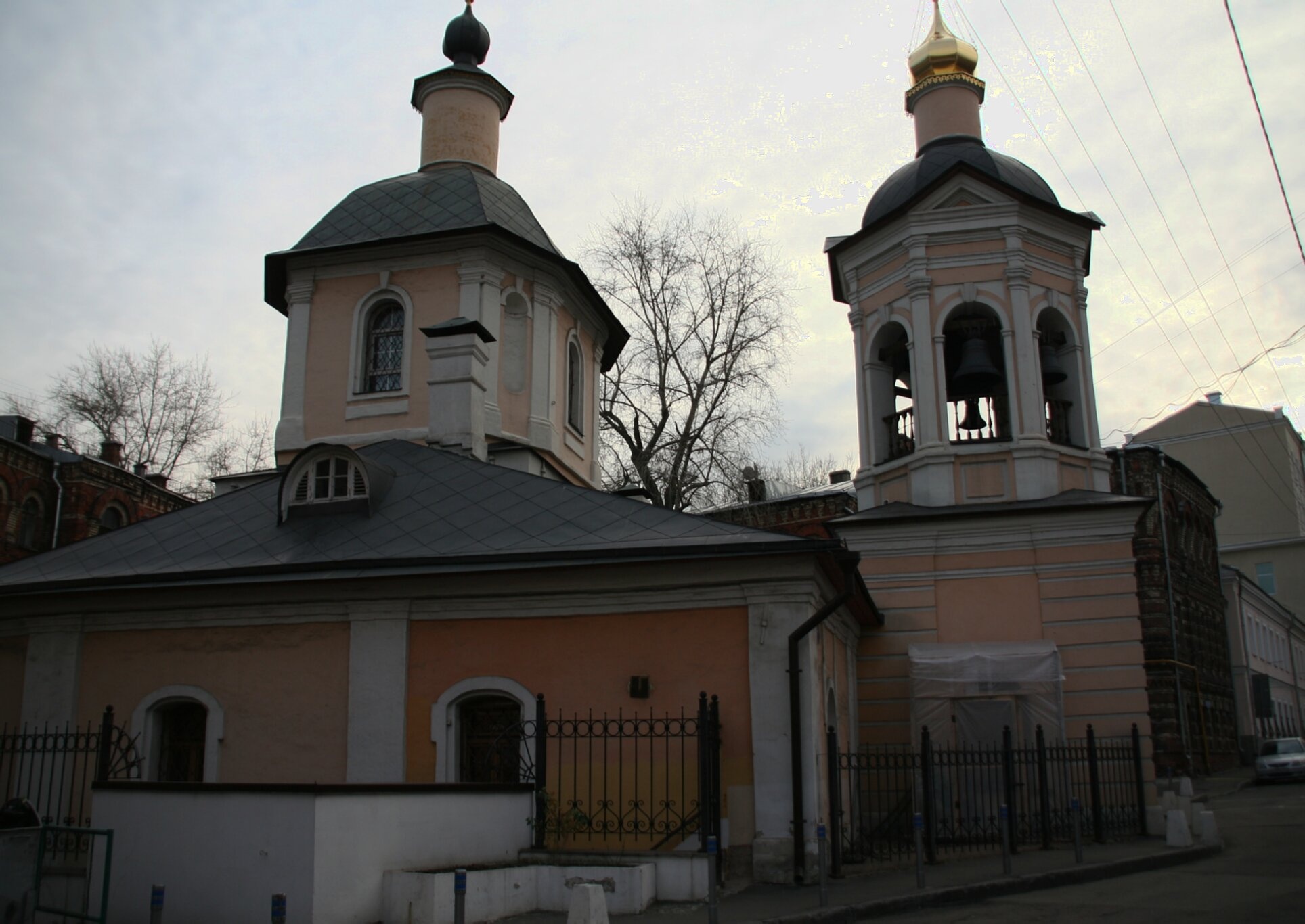 Храм Преподобного Сергия Радонежского в Крапивниках