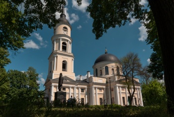 Троицкий кафедральный собор в Калуге