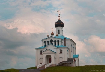 Храм Святой Живоначальной Троицы в городе Мядель