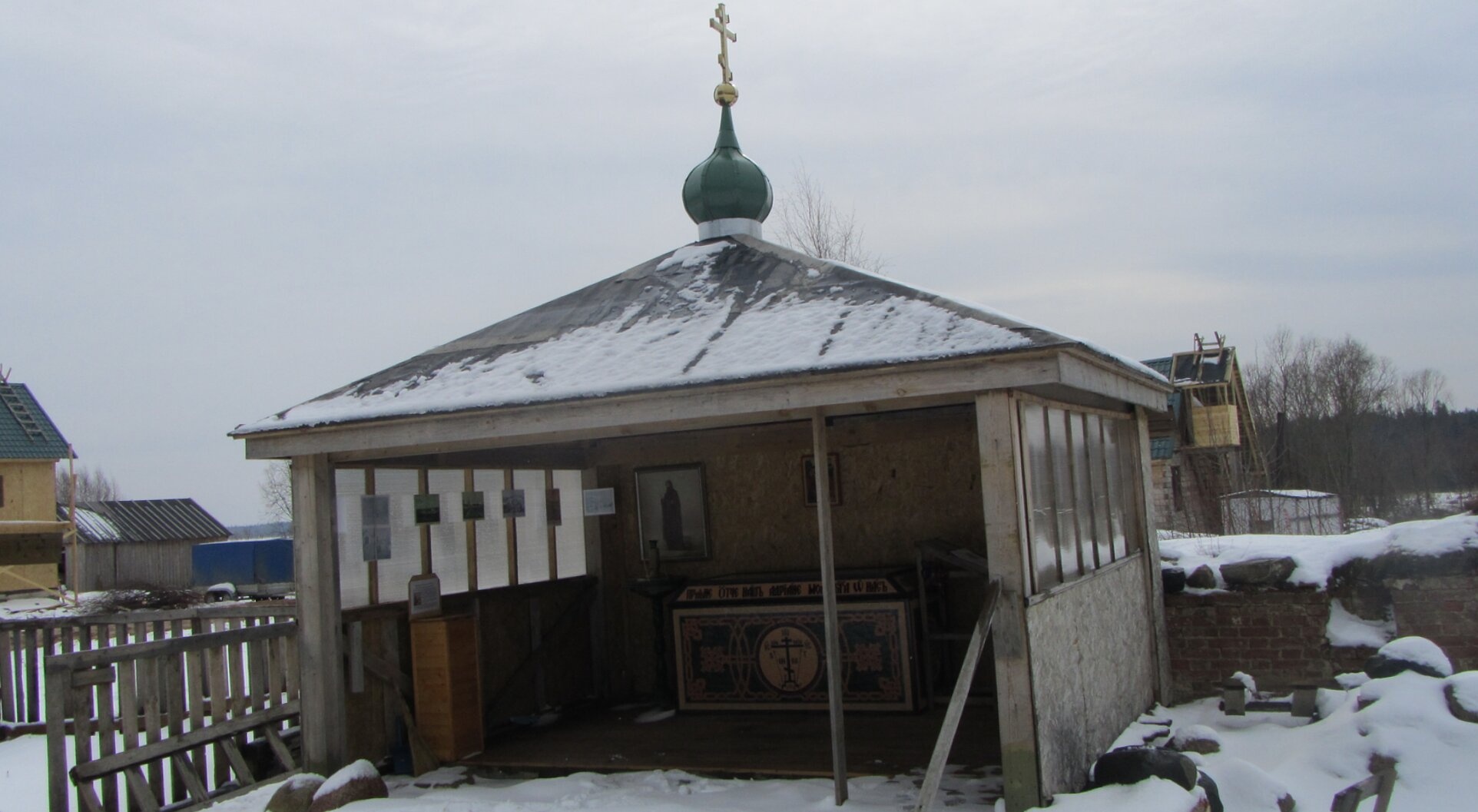 Часовня на Святом острове Андрусовской мужской пустыни