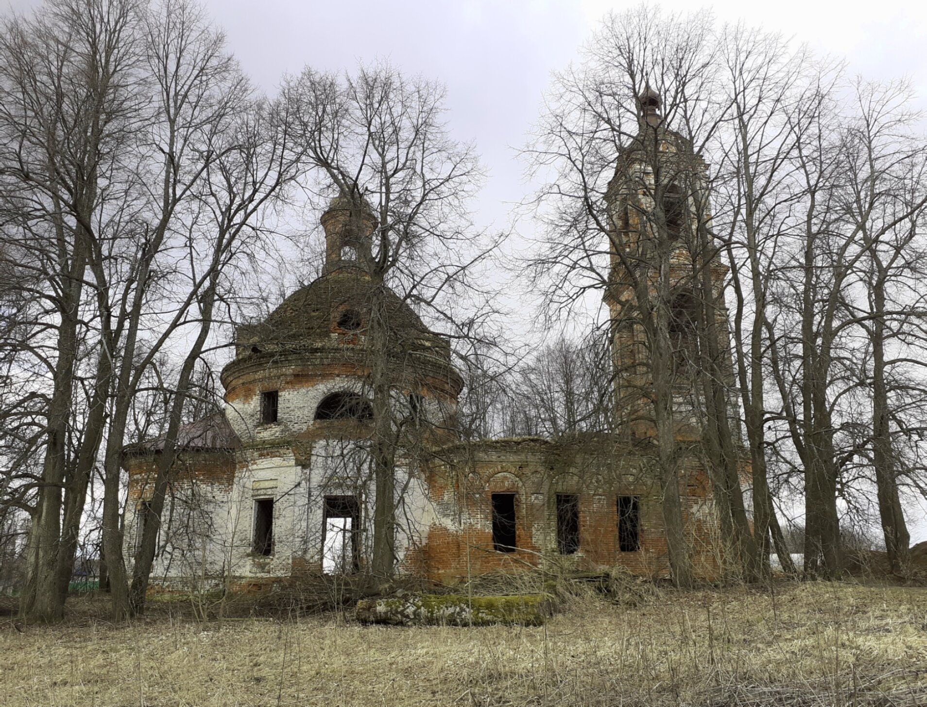 Церковь Воскресения Словущего (Воскресенская) в селе Лахость