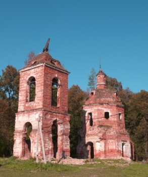 Церковь Троицы Живоначальной в Лужниках