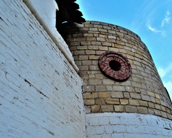 Фрагмент внешней стены Церкви Иоанна Богослова в Смоленске