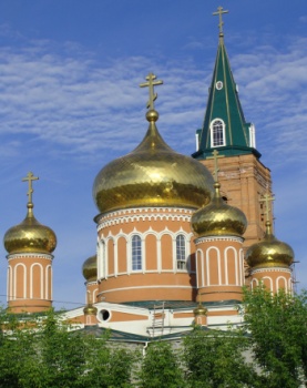 Знаменский собор в Барнауле: история и архитектура на фотографии