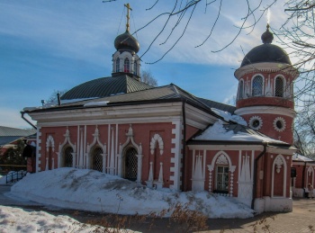 Храм Святителя Николая Чудотворца в Преображенском: зимняя фотография