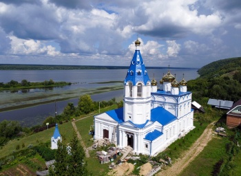 Храм Святителя Николая Чудотворца в селе Исады