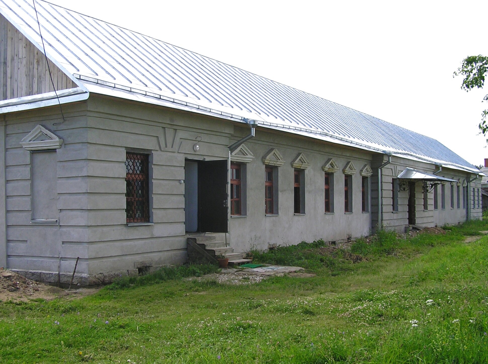 Братский корпус Николо-Малицкого монастыря