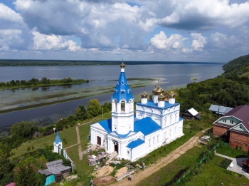 Храм Святителя Николая Чудотворца в селе Исады