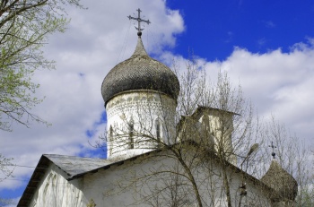 Церковь Николы со Усохи в Пскове: древний храм на снимке