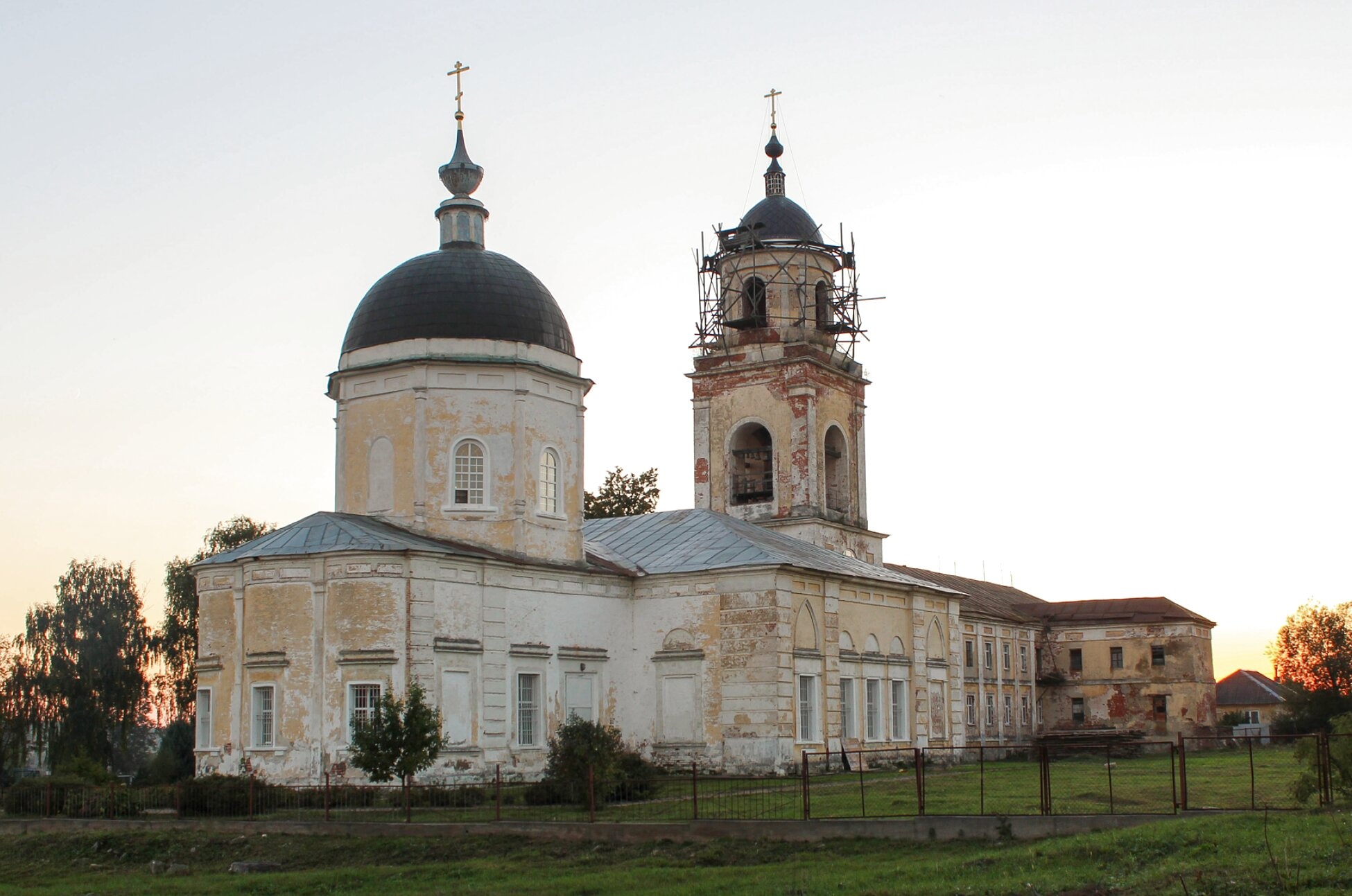 Храм Рождества Пресвятой Богородицы в селе Мещерино