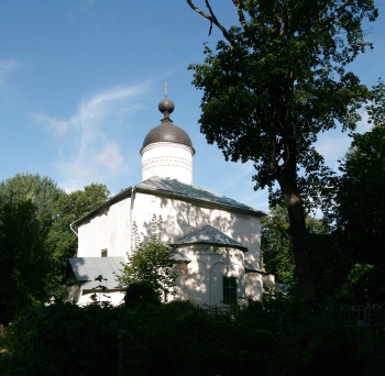 Церковь Жён-Мироносиц в Пскове — памятник древнерусской архитектуры