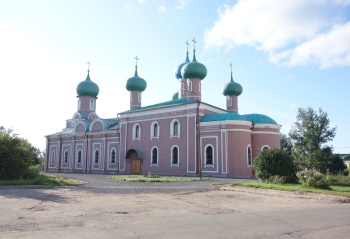 Спасо-Преображенский собор в Тихвине