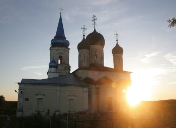 Успенская церковь в селе Иванищи