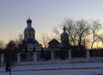 Храм Петра и Павла в Ясеневе зимой