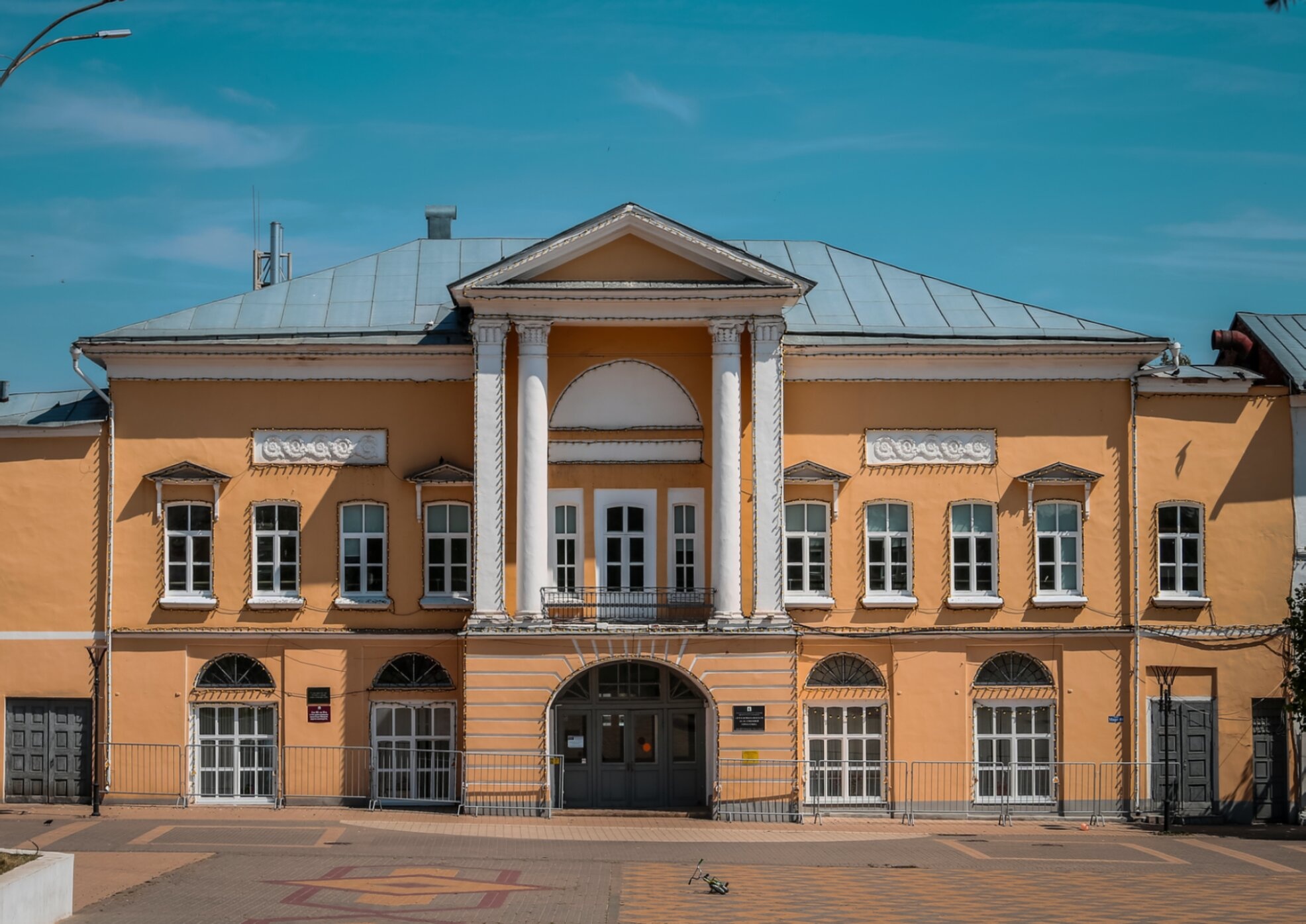 Успенская церковь в Ельце - история и архитектура