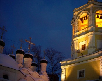 Храм Успения Пресвятой Богородицы в Путинках - зимняя фотография