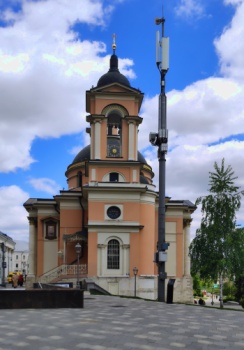 Храм Великомученицы Варвары на Варварке в Москве