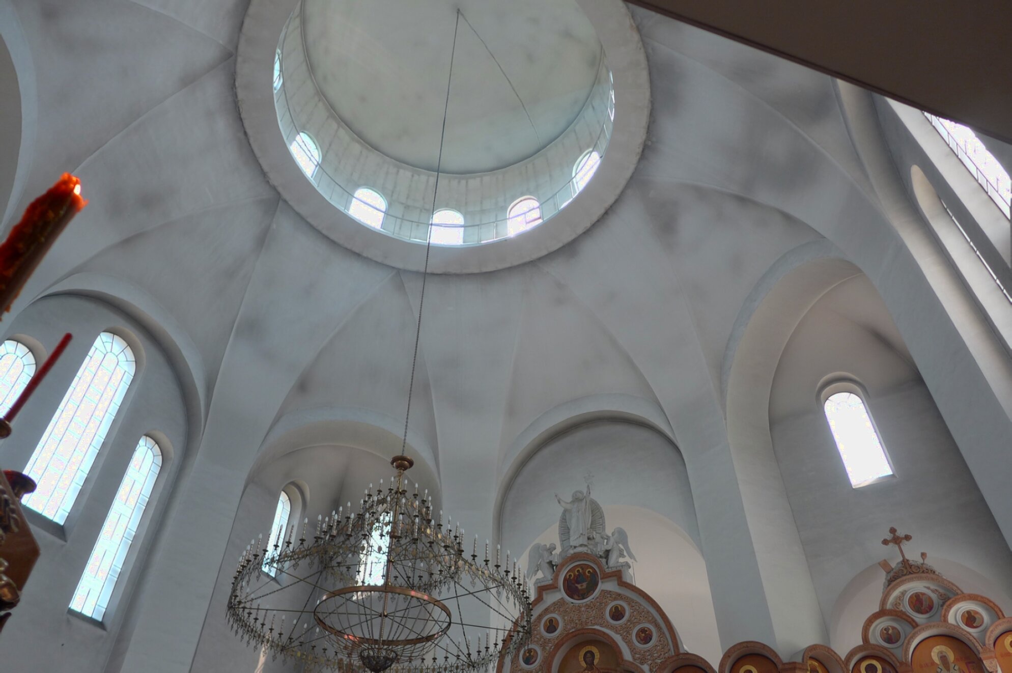 Интерьер Воскресенского кафедрального собора в Твери