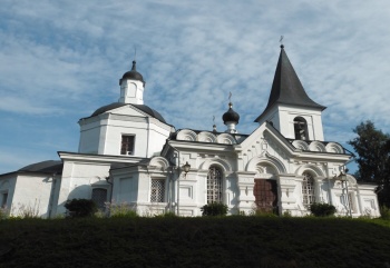 Церковь Воскресения Христова в Тарусе