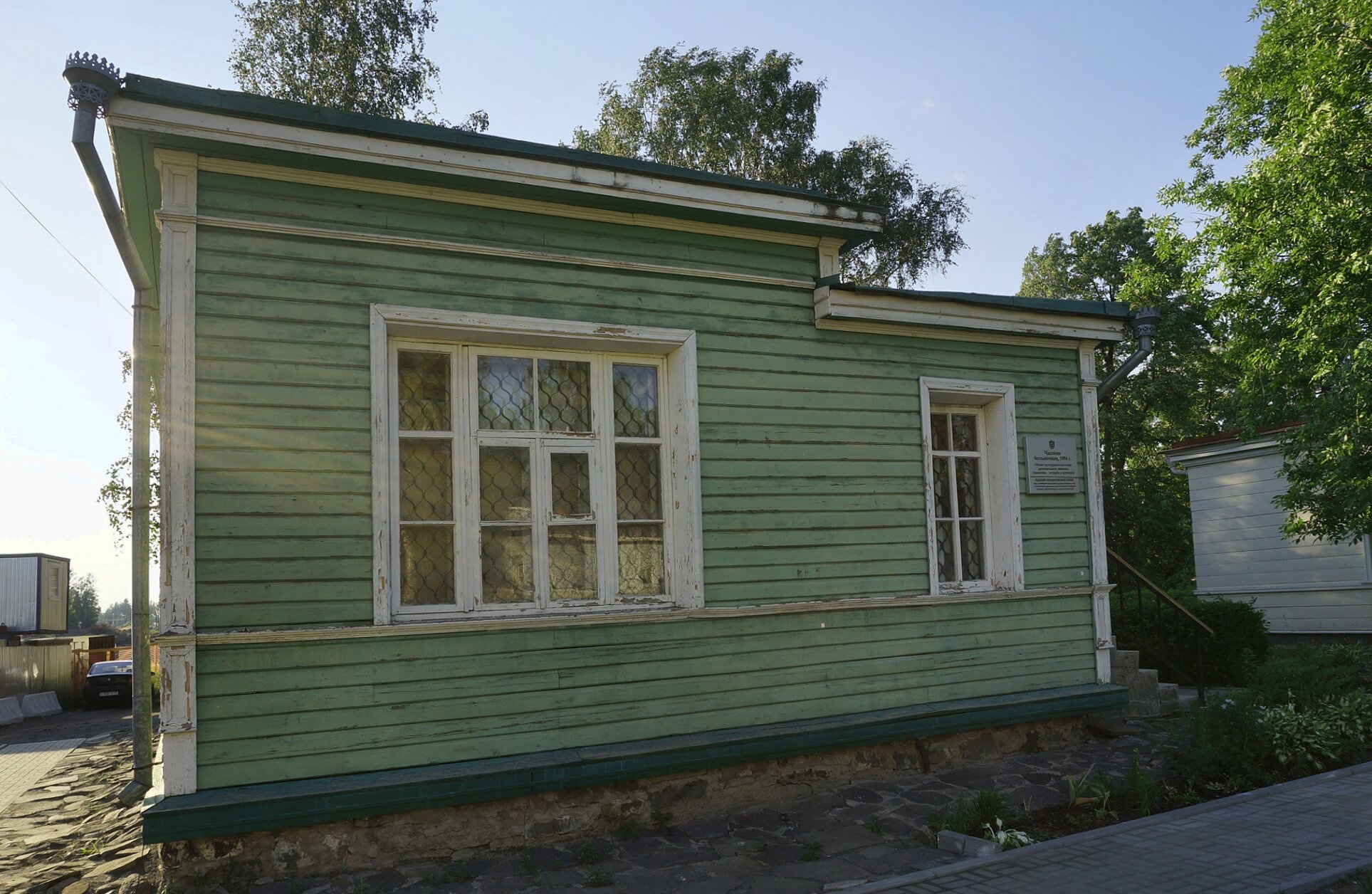 Больничная часовня и Церковь Сошествия Святого Духа в Петрозаводске