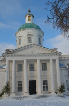 Храм Святой Живоначальной Троицы в городе Кондрово