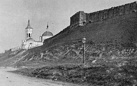 Серпуховской Кремль и Троицкий собор на историческом снимке