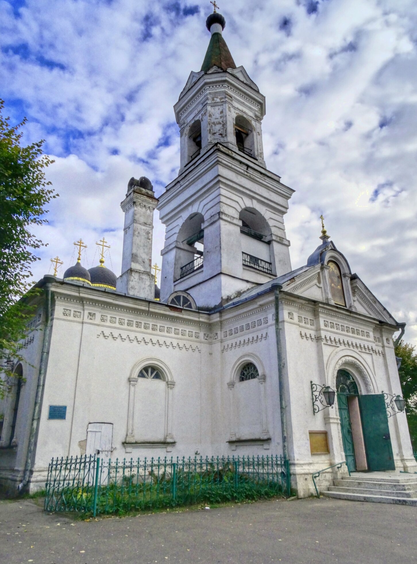 Собор Белой Троицы в Твери - старейший православный храм