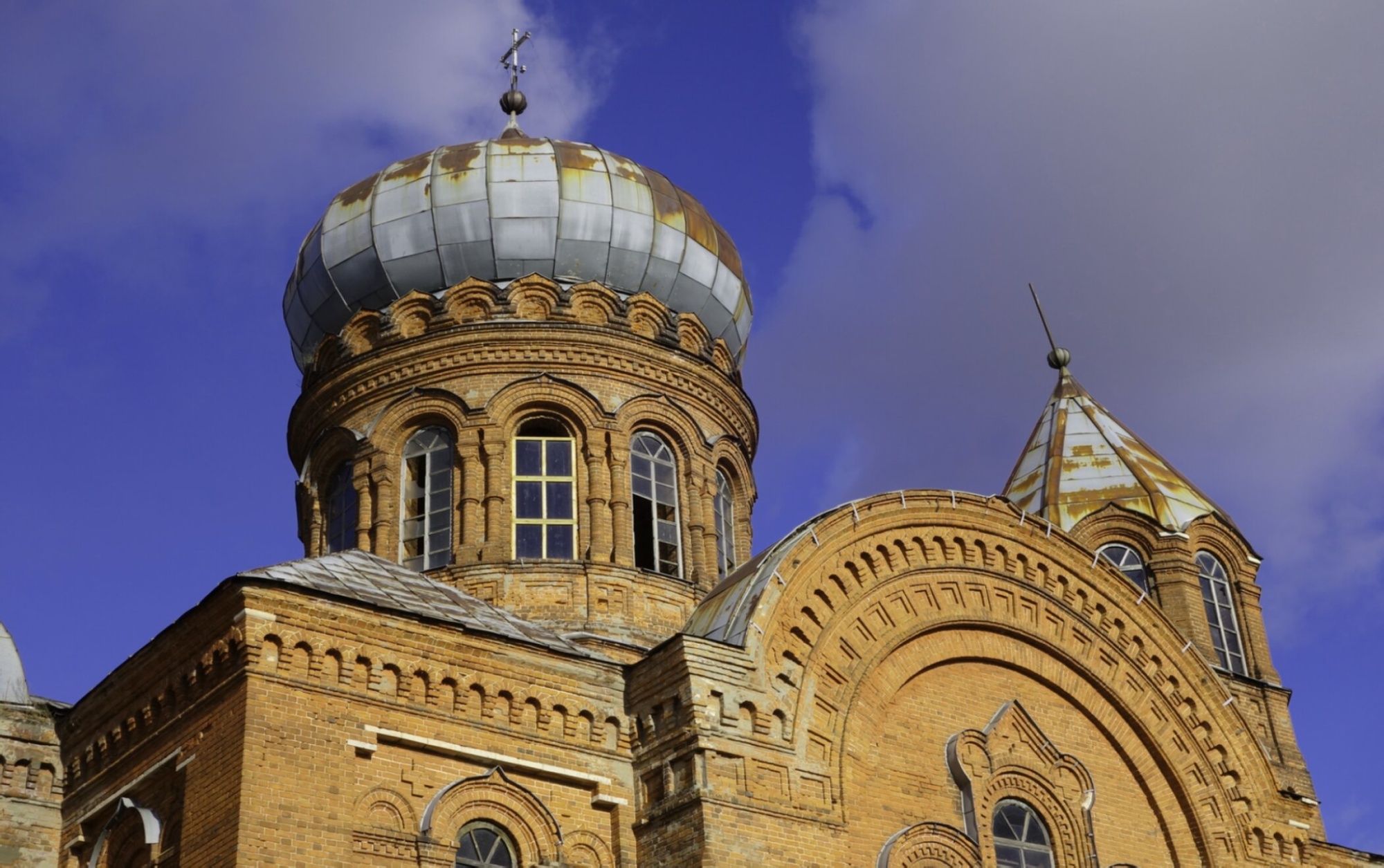 Церковь Воздвижения Креста Господня в селе Шляпники