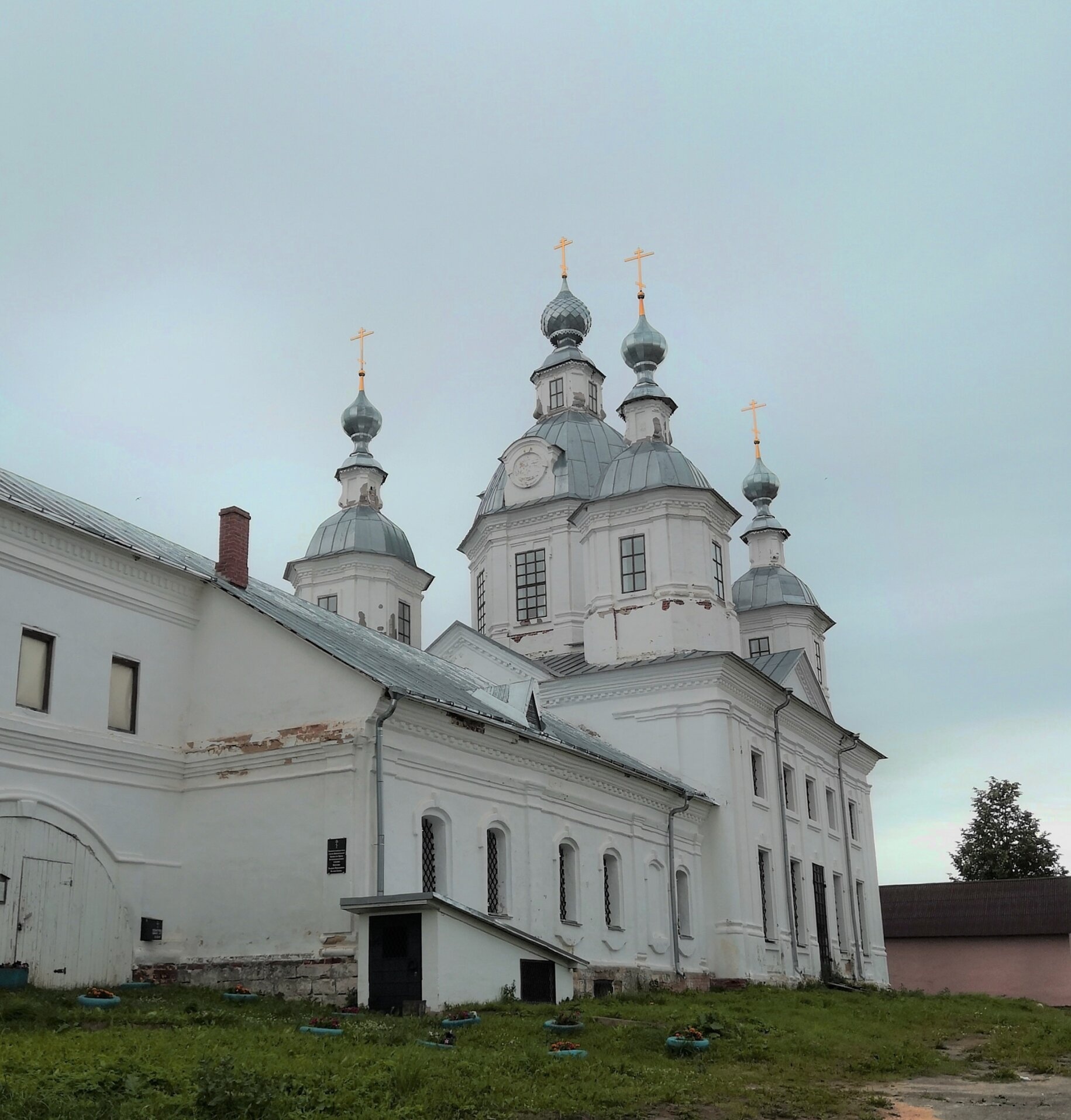 Церковь Параскевы Пятницы с приделом Николая Чудотворца в селе Большое Село