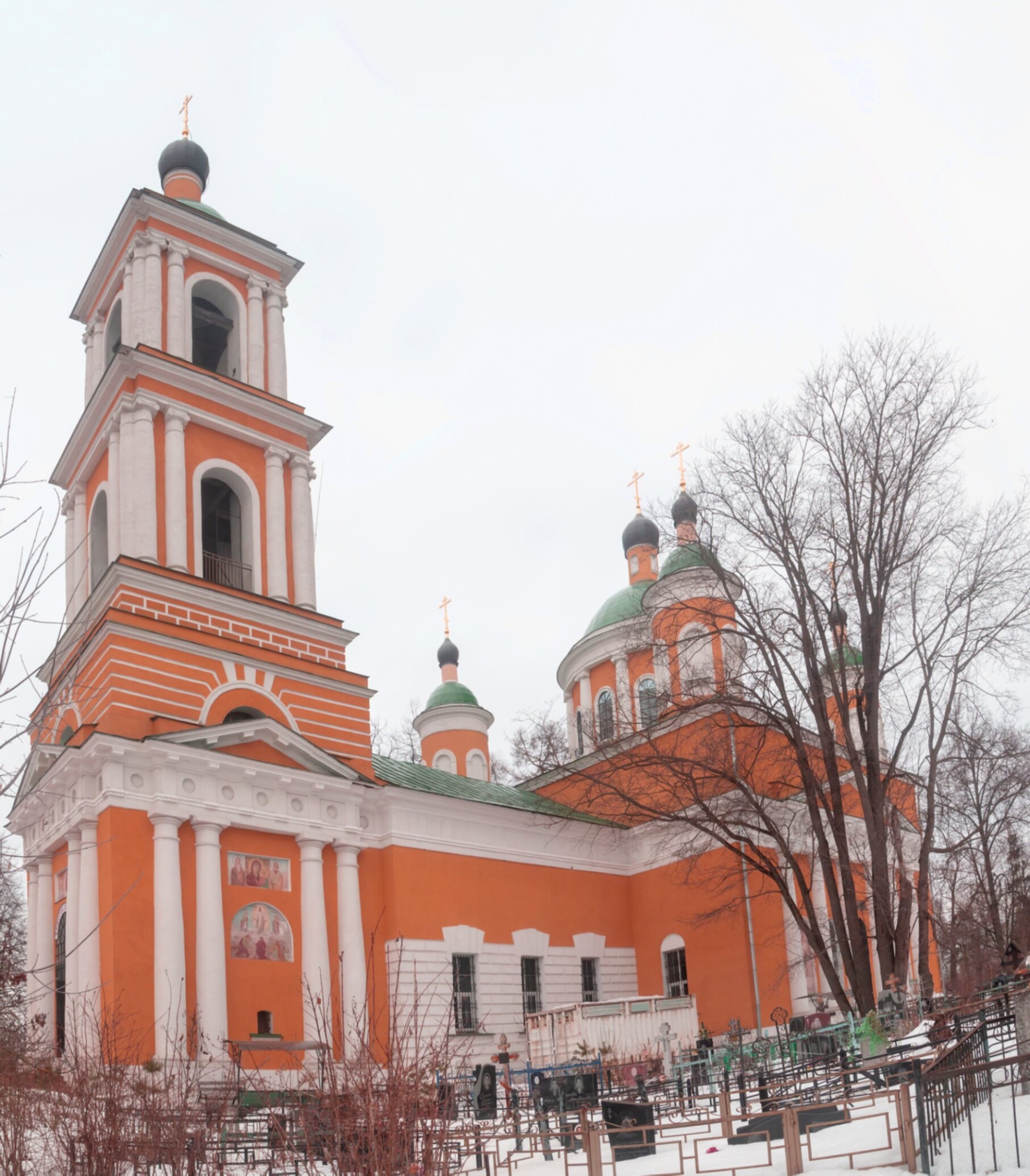 Храм Преображения Господня в селе Спас-Заулок