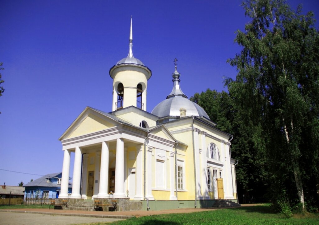 Церковь Покрова Пресвятой Богородицы в усадьбе Брянчаниновых