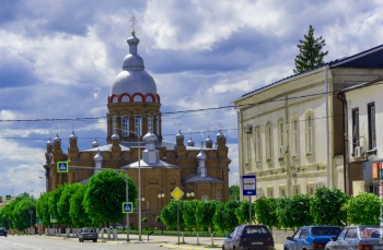 Свято-Троицкий собор в Обояни