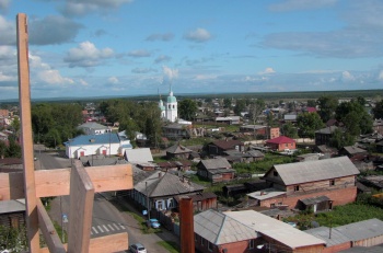 Вид сверху на Спасо-Преображенский мужской монастырь в Енисейске