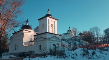 Николо-Черноостровский монастырь в Малоярославце зимой