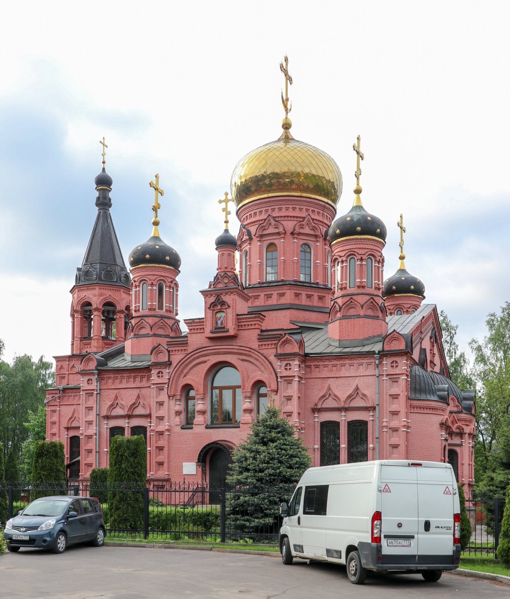 Храм Пророка Божия Илии в селе Изварино