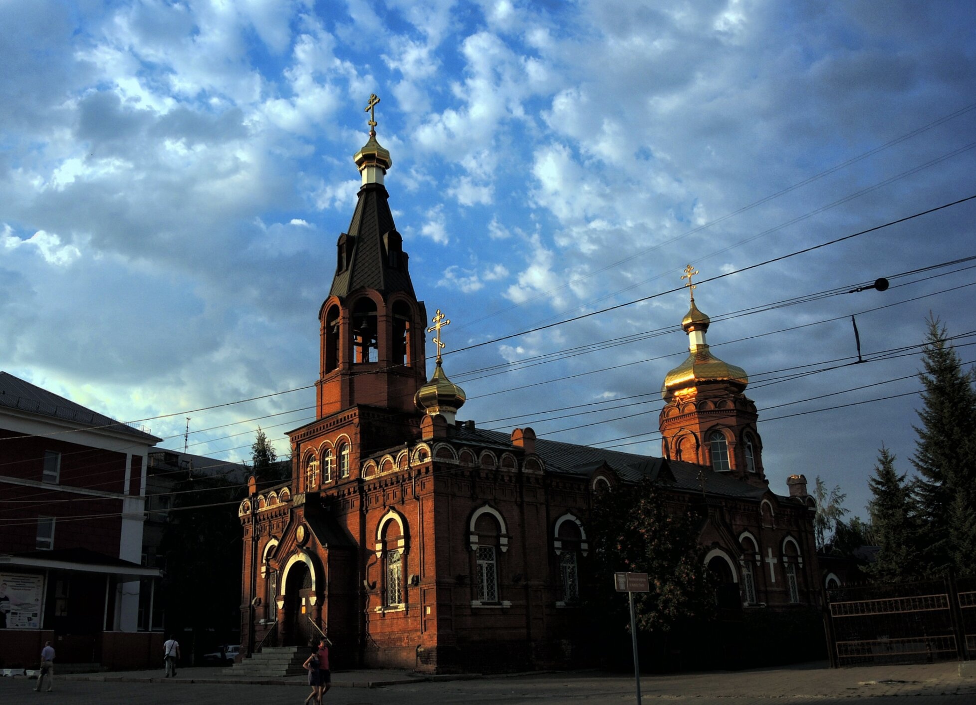 Никольская церковь на закате