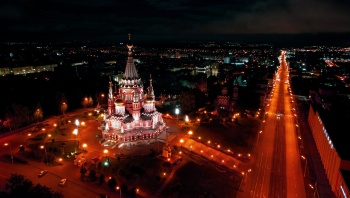 Михайловский собор в Ижевске: ночной вид