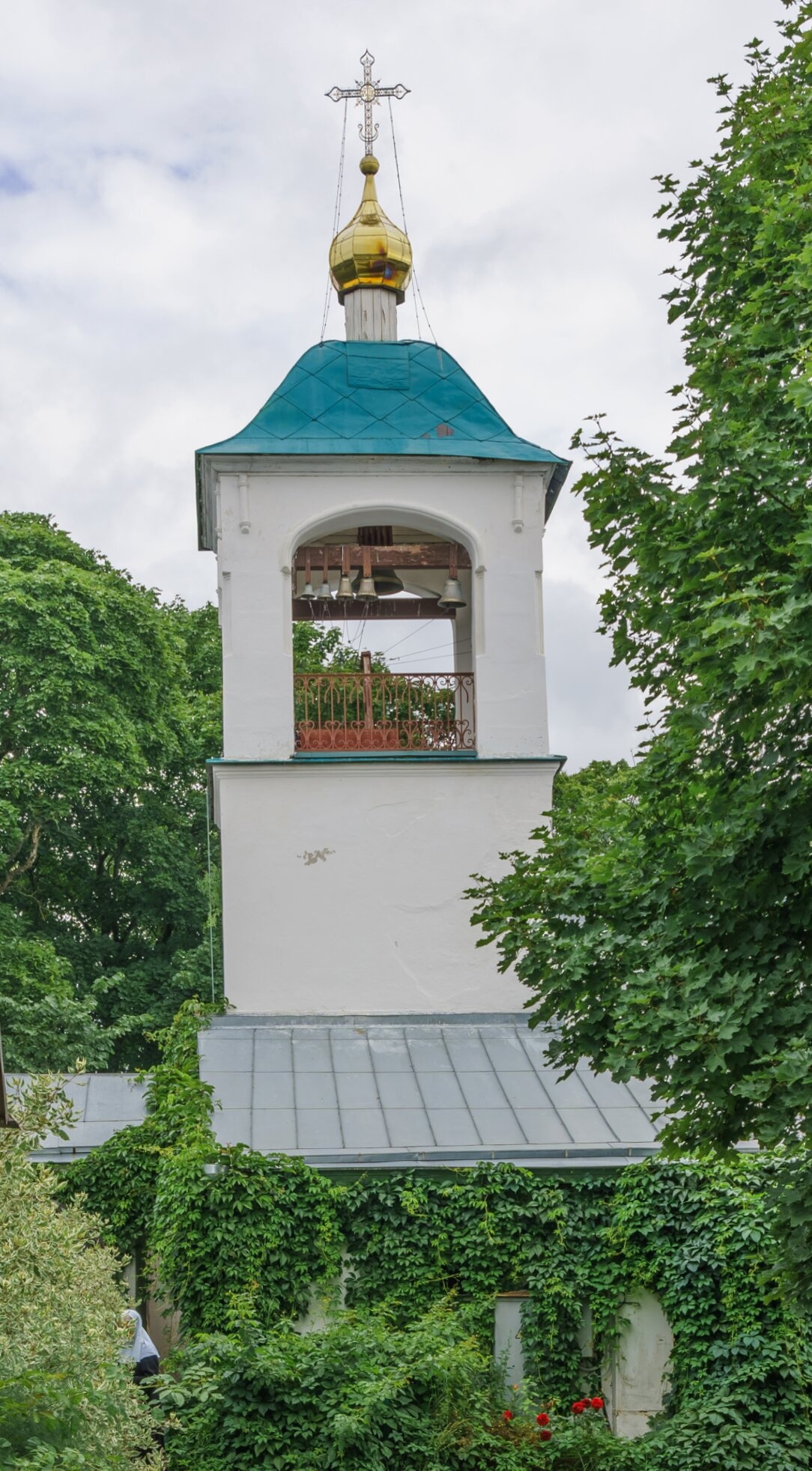 Колокольня Снетогорского монастыря в Пскове