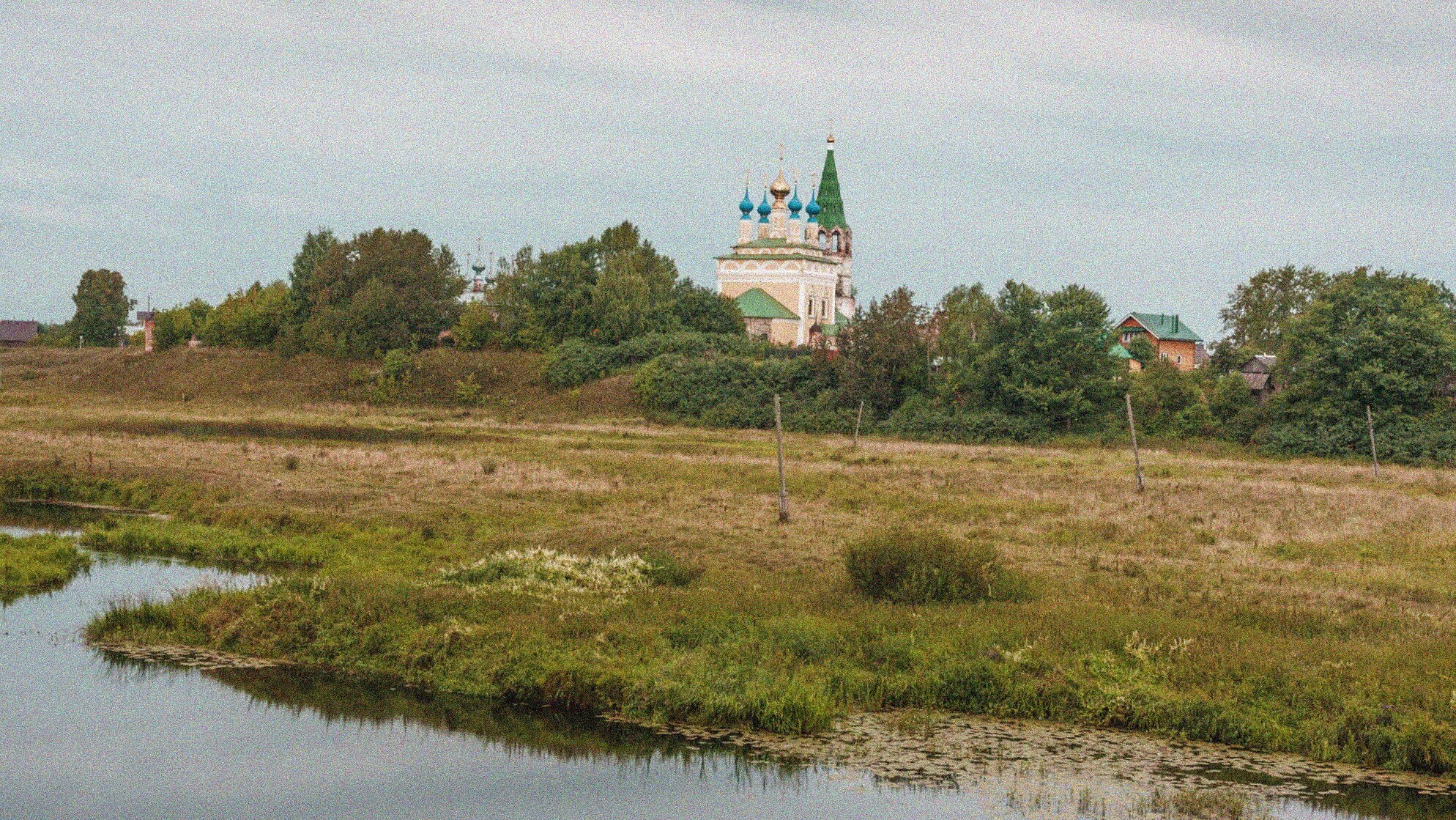Храм Рождества Пресвятой Богородицы в селе Горицы