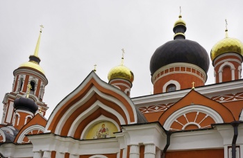 Воскресенский собор в Старой Руссе - архитектура и история