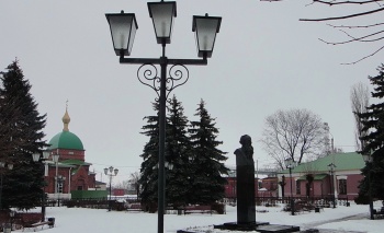 Храм Троицы Живоначальной в поселке Лев Толстой