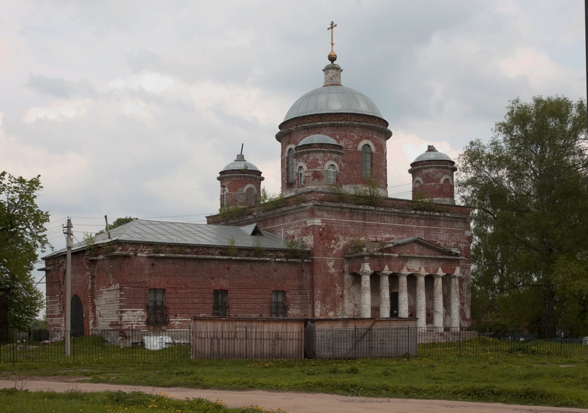 Церковь Успения Пресвятой Богородицы в селе Подсосино