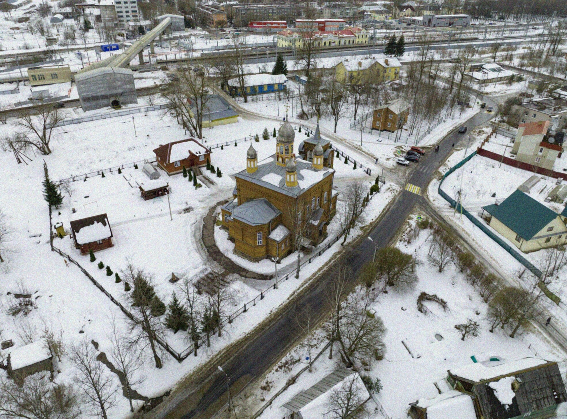 Казанская церковь в Чудово зимой