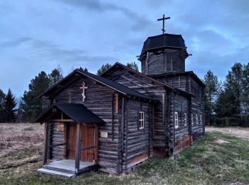 Церковь Покрова Пресвятой Богородицы в Усть-Ваеньге