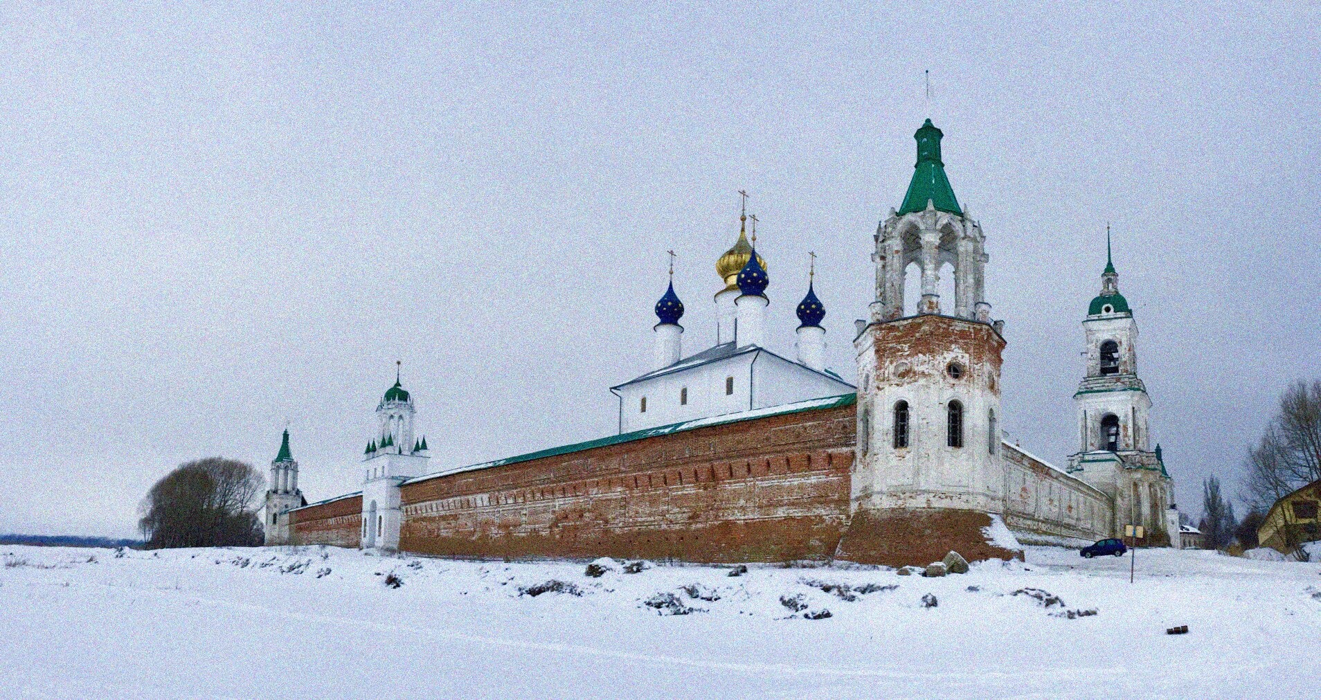 Спасо-Яковлевский Димитриев монастырь в Ростове Великом
