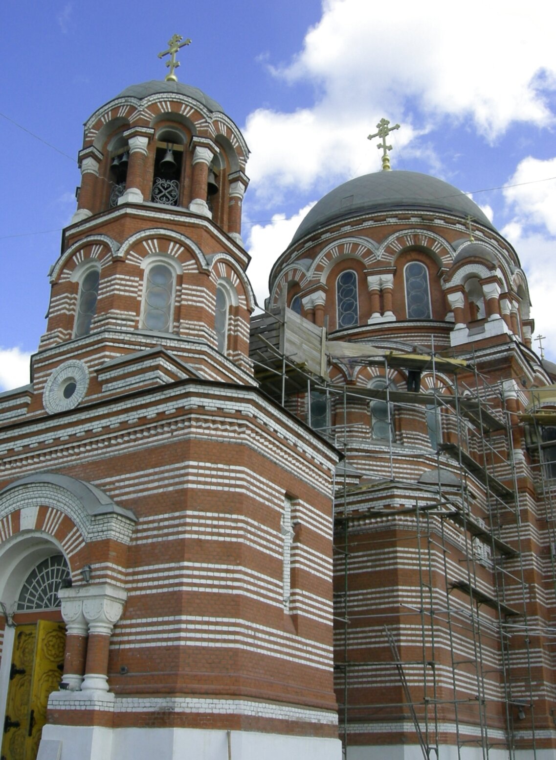 Храм Пресвятой Троицы в Щурово (Коломна)