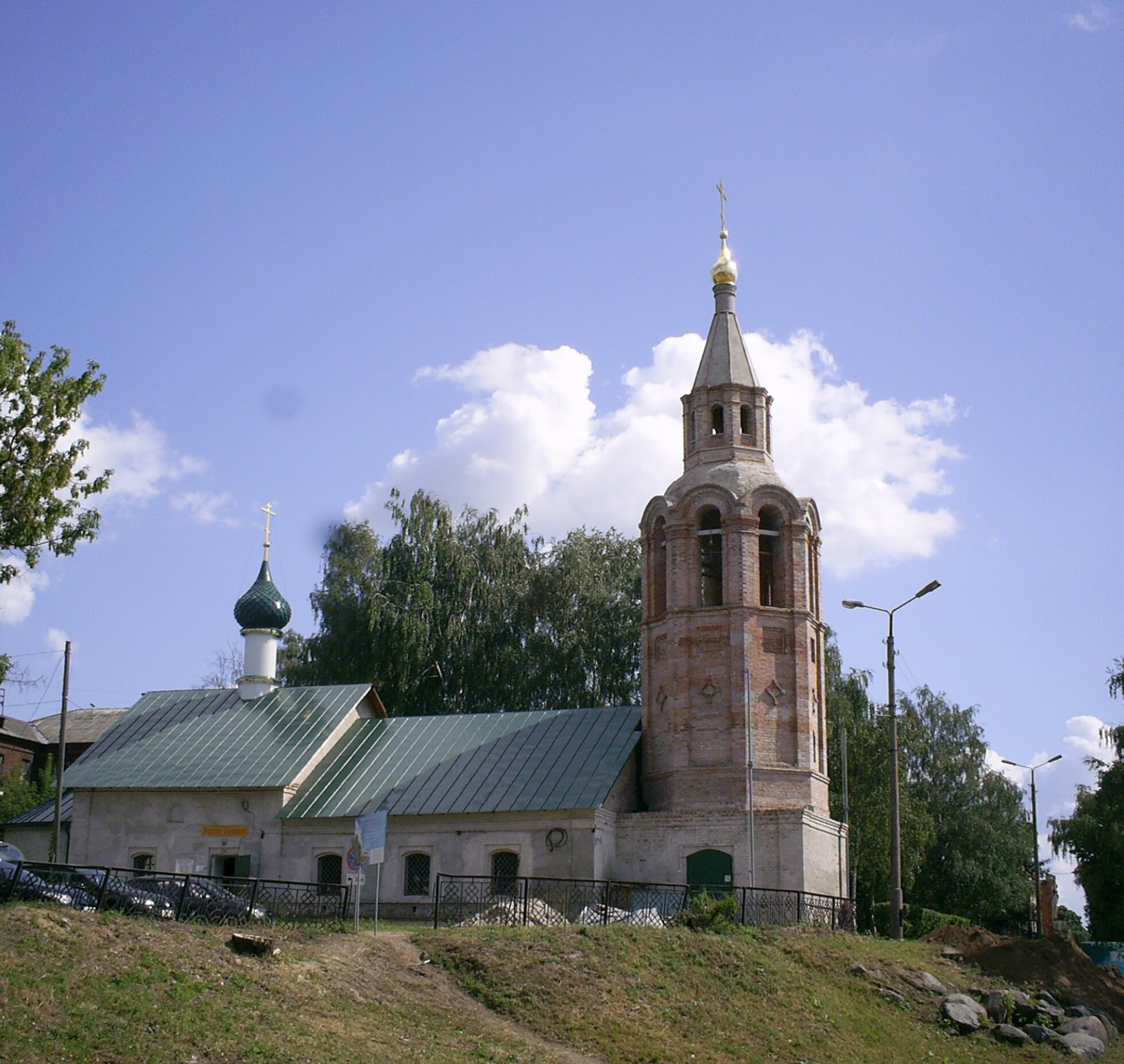 Храм преподобных Зосимы и Савватия Соловецких в Тверицах